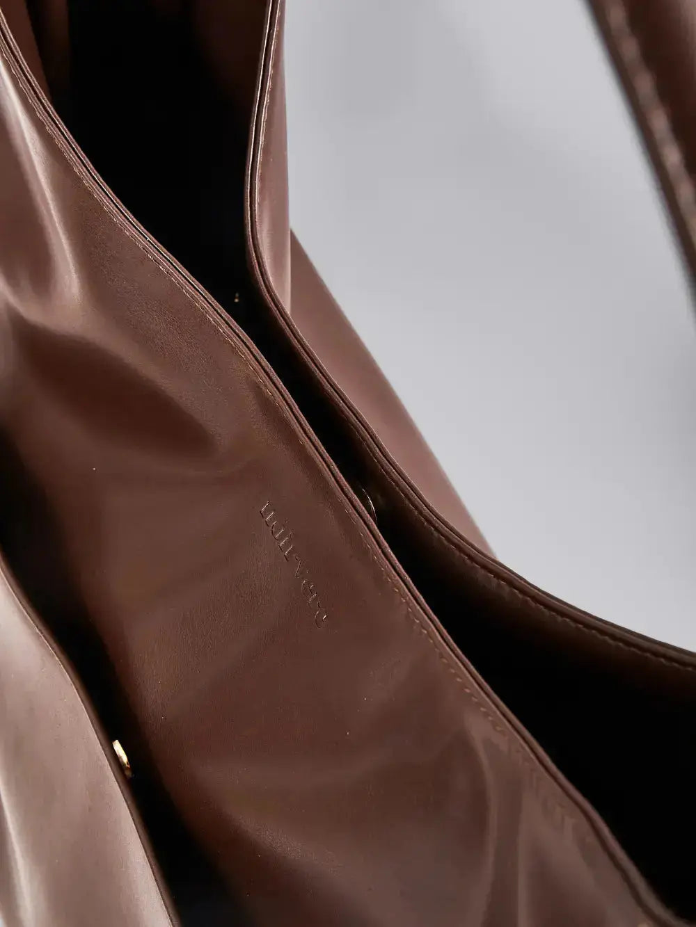 NOIR ESSENCE | BOLSO ELEGAMMA