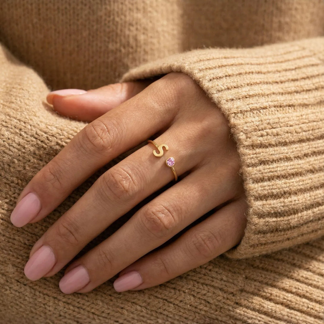 ANILLO CON INICIAL ABIERTO CON CIRCONITA