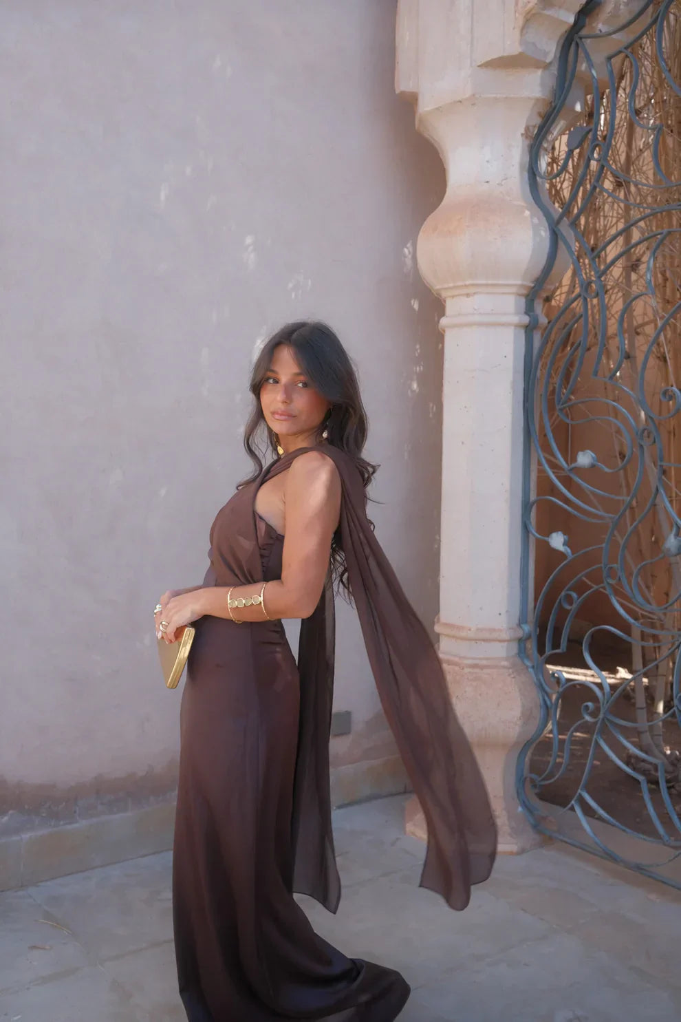 NOA | VESTIDO LISO VINTAGE CON LAZO Y CINTURA ALTA