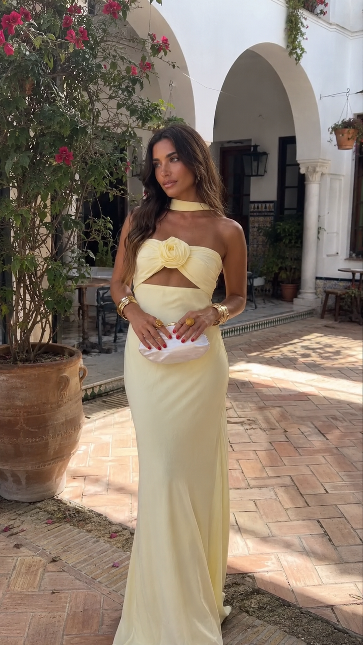 VESTIDO AMARILLO PASTEL CON ESTAMPADO FLORAL