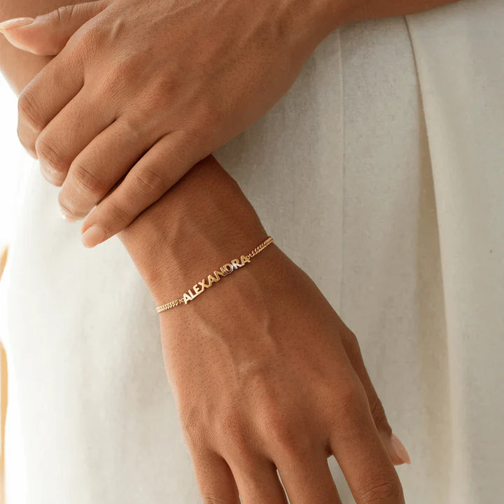 Pulsera AUXANA con nombre personalizado