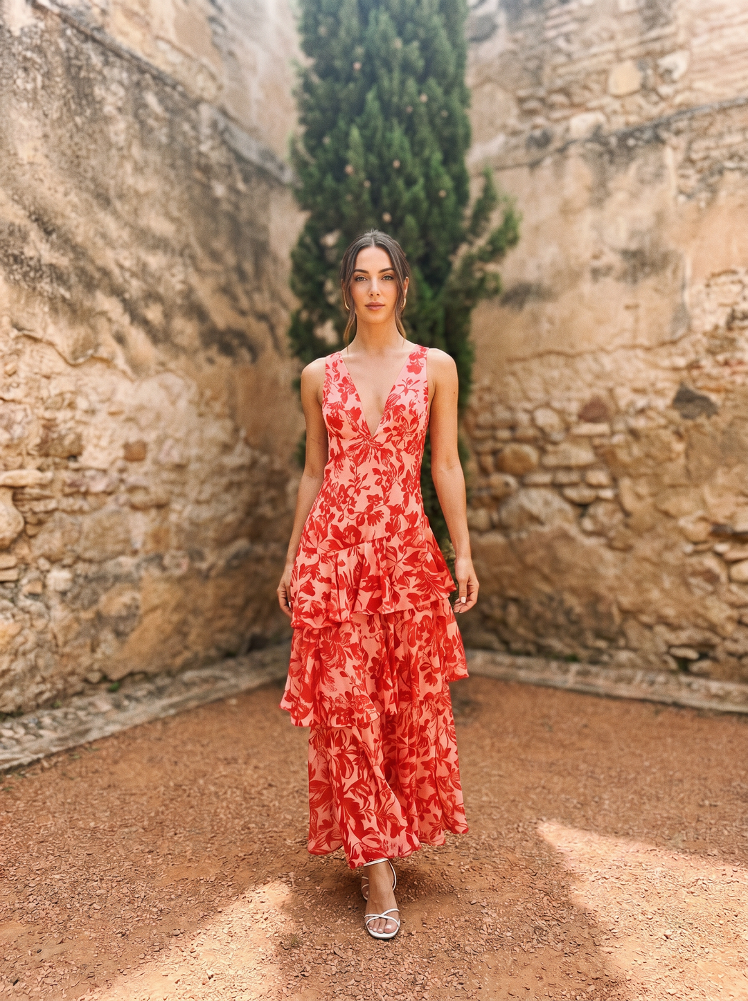 VESTIDO CON ESTAMPADO FLORAL Y ESCOTE PROFUNDO