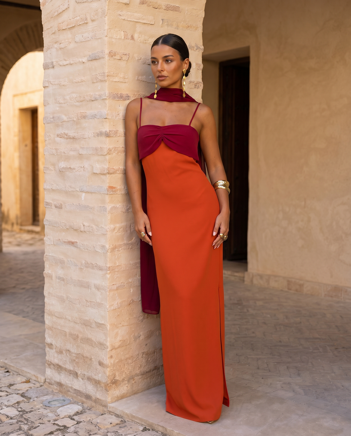 ZAHARA | VESTIDO EN NARANJA CON ESCOTE EN ROJO (PRE ORDER 12-13 JUNIO)